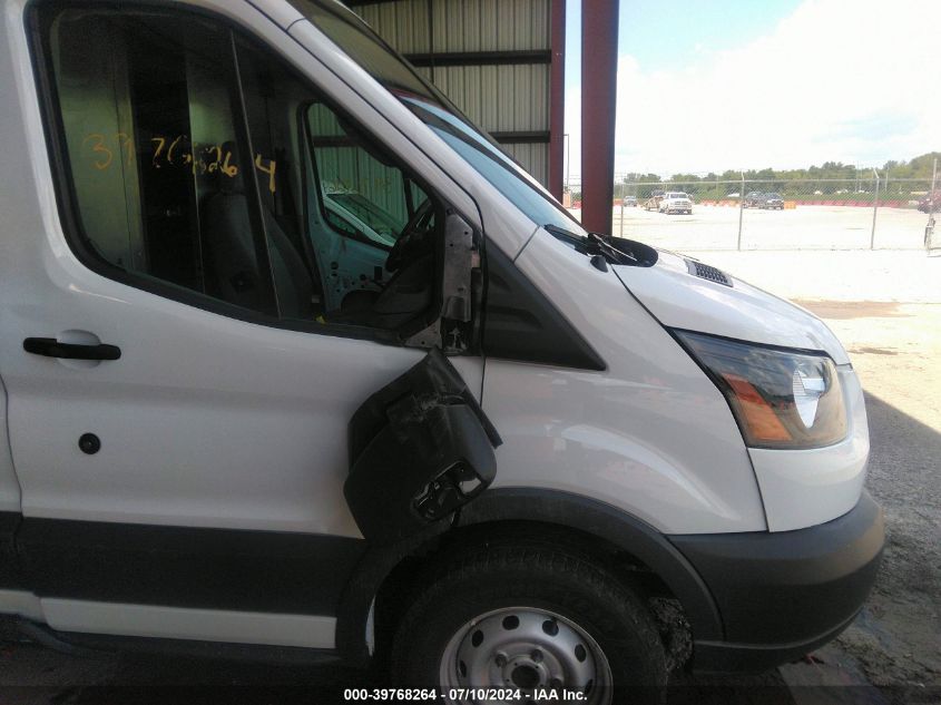 1FTKR3XM5JKB48319 2018 Ford Transit-250