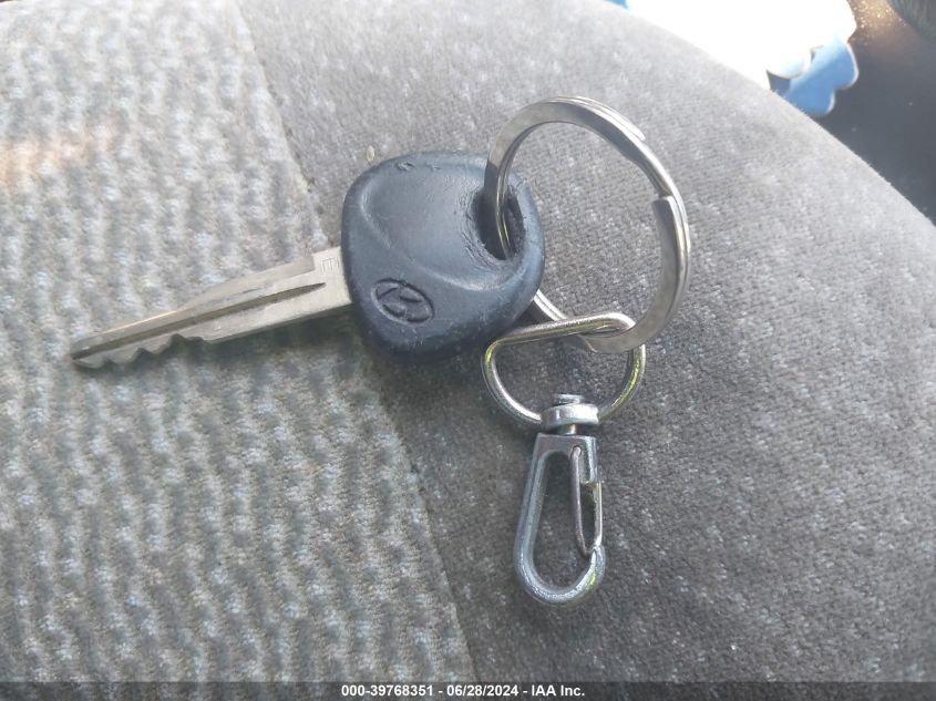 2004 Hyundai Santa Fe VIN: KM8SB12B74U775977 Lot: 39768351