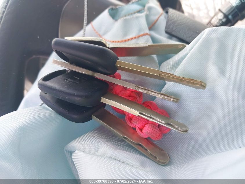 2003 Honda Pilot Lx VIN: 2HKYF18133H535559 Lot: 39768396