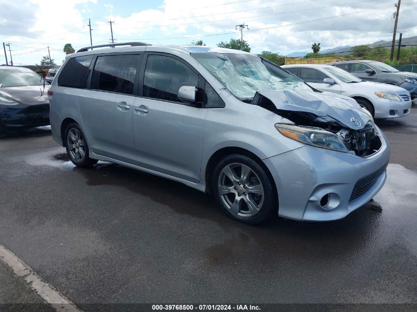 5TDXZ3DC8HS832463 2017 TOYOTA SIENNA - Image 1