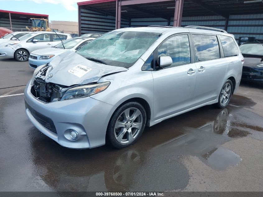 5TDXZ3DC8HS832463 2017 TOYOTA SIENNA - Image 2