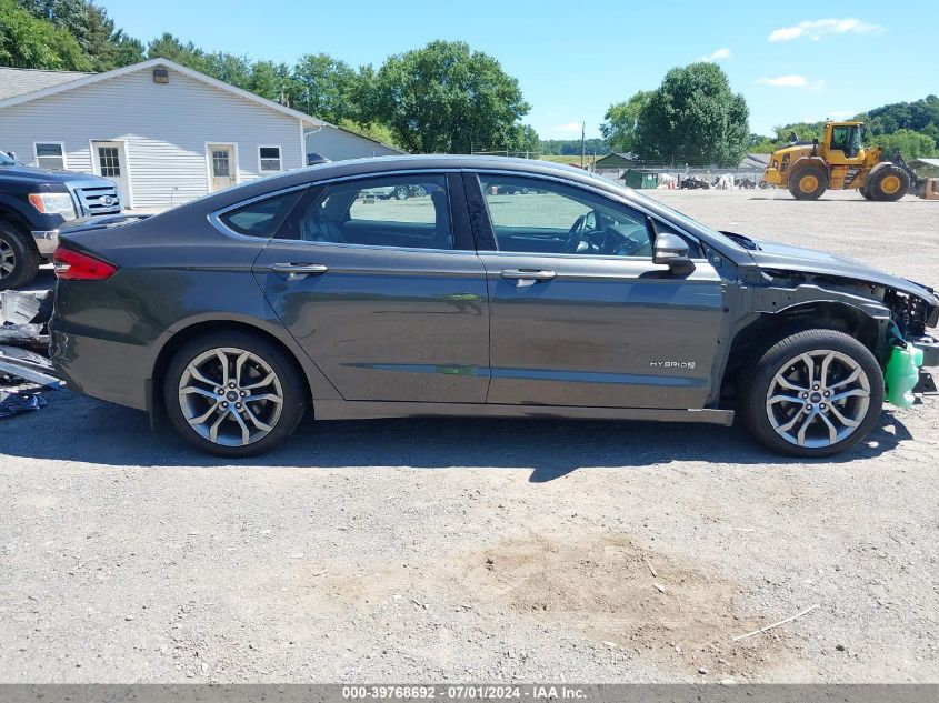 2019 Ford Fusion Hybrid Titanium VIN: 3FA6P0RU8KR176542 Lot: 39768692