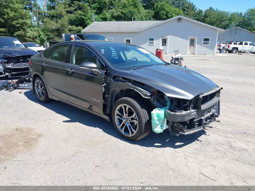 2019 Ford Fusion Hybrid Titanium VIN: 3FA6P0RU8KR176542 Lot: 39768692