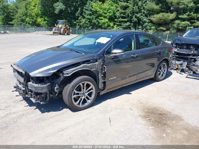 2019 Ford Fusion Hybrid Titanium VIN: 3FA6P0RU8KR176542 Lot: 39768692