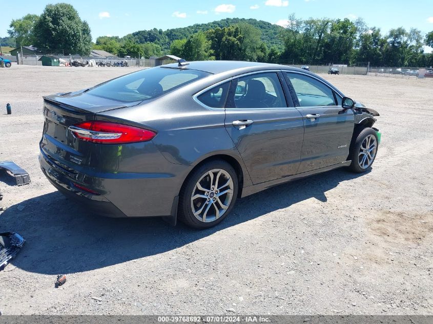 2019 Ford Fusion Hybrid Titanium VIN: 3FA6P0RU8KR176542 Lot: 39768692