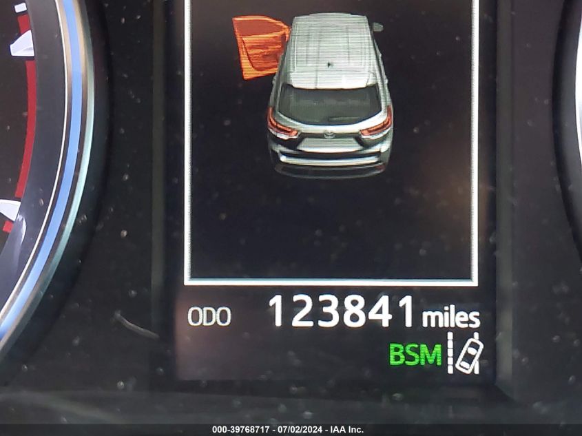 2018 Toyota Highlander Xle VIN: 5TDKZRFHXJS286759 Lot: 39768717