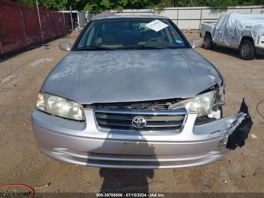 2000 Toyota Camry Le V6 VIN: 4T1BF22K7YU949451 Lot: 39768806