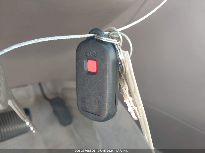 2000 Toyota Camry Le V6 VIN: 4T1BF22K7YU949451 Lot: 39768806