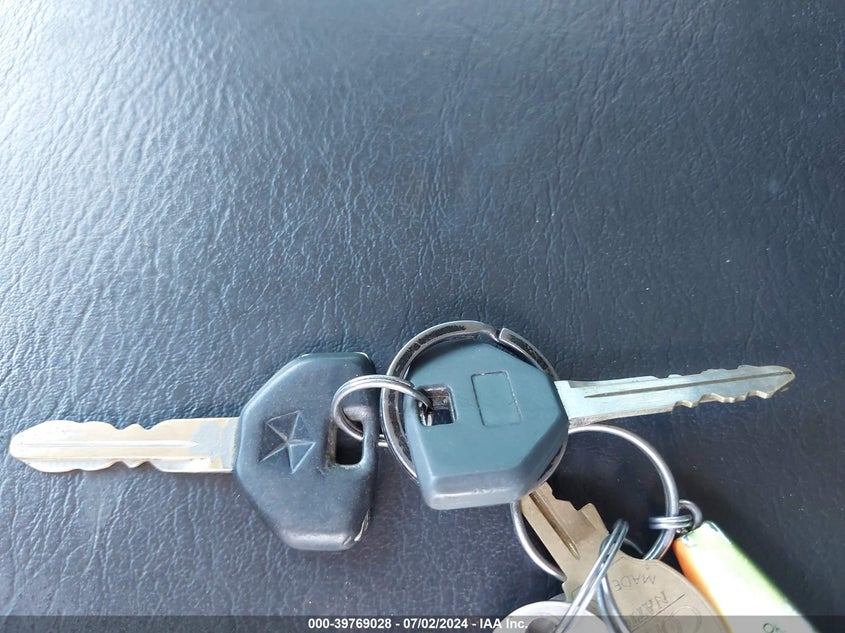 2001 Dodge Ram 3500 St VIN: 1B7MF33631J203381 Lot: 39769028