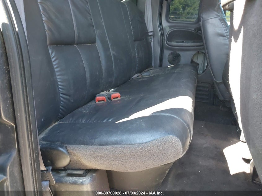 2001 Dodge Ram 3500 St VIN: 1B7MF33631J203381 Lot: 39769028