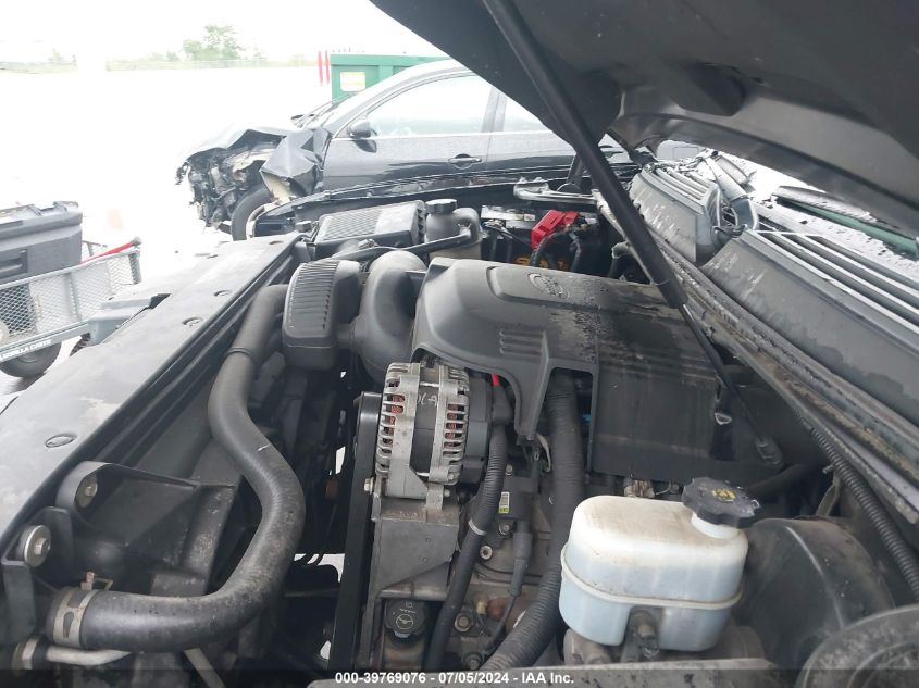 2010 Chevrolet Suburban 1500 Lt1 VIN: 1GNUKJE33AR165811 Lot: 39769076