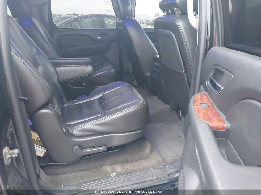 2010 Chevrolet Suburban 1500 Lt1 VIN: 1GNUKJE33AR165811 Lot: 39769076