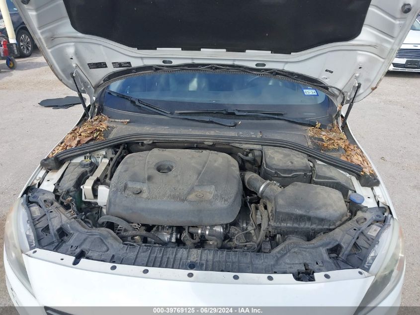 2016 Volvo S60 T5 Drive-E Premier VIN: YV126MFK5G2409725 Lot: 39769125