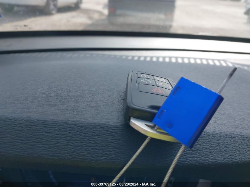 2016 Volvo S60 T5 Drive-E Premier VIN: YV126MFK5G2409725 Lot: 39769125