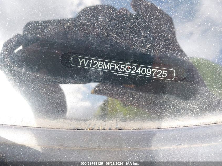2016 Volvo S60 T5 Drive-E Premier VIN: YV126MFK5G2409725 Lot: 39769125