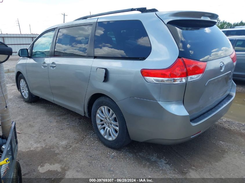 2013 Toyota Sienna Xle V6 8 Passenger VIN: 5TDYK3DC1DS386322 Lot: 39769307