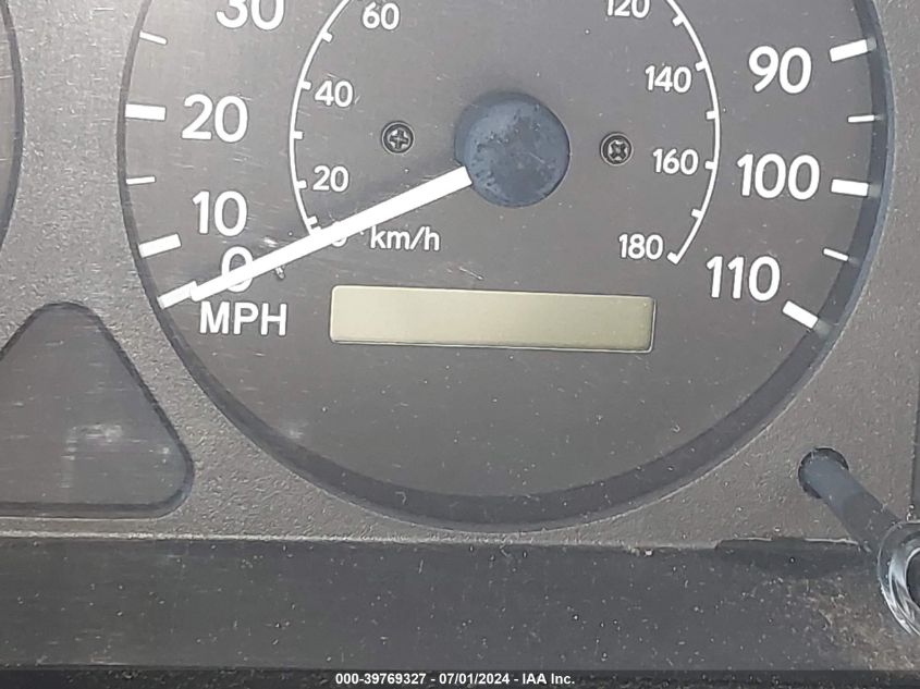 2001 Chevrolet Prizm VIN: 1Y1SK52811Z445293 Lot: 39769327