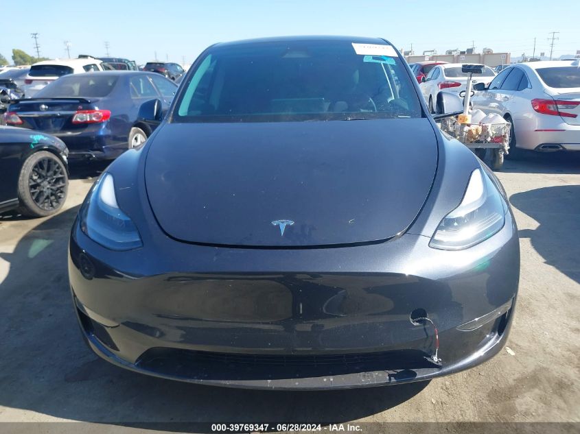 2024 Tesla Model Y Long Range Dual Motor All-Wheel Drive VIN: 7SAYGDEE0RA228332 Lot: 39769347