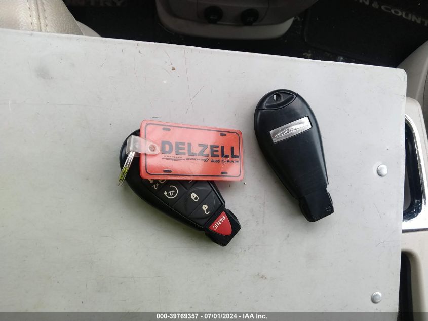 2015 Chrysler Town & Country Touring-L VIN: 2C4RC1CG5FR572628 Lot: 39769357