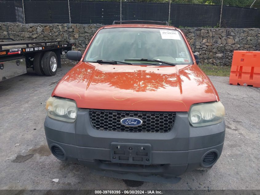 2005 Ford Escape Xls VIN: 1FMYU92Z25KC51827 Lot: 39769395