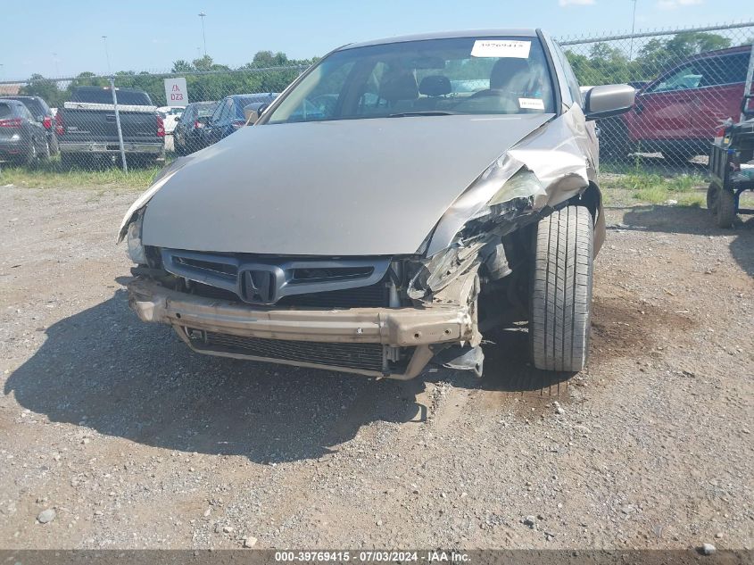 2005 Honda Accord Dx VIN: 1HGCM56115A083598 Lot: 39769415