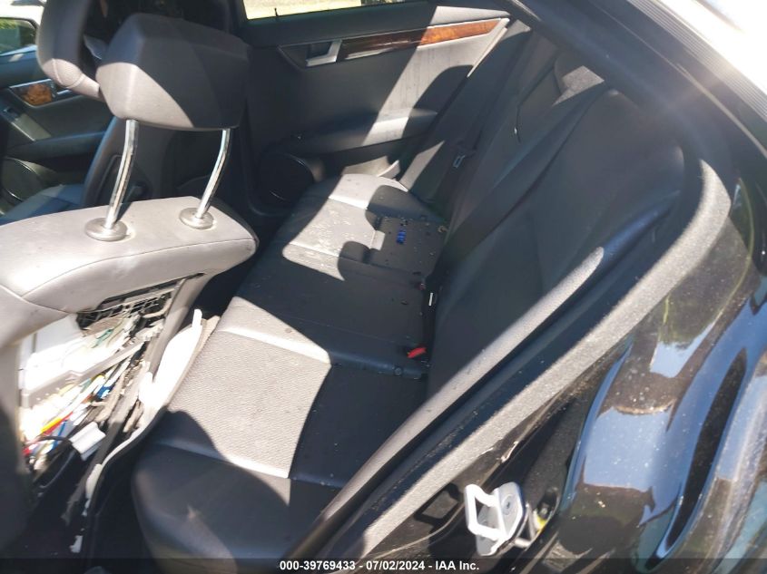 2013 Mercedes-Benz C 300 Luxury 4Matic/Sport 4Matic VIN: WDDGF8ABXDR241034 Lot: 39769433