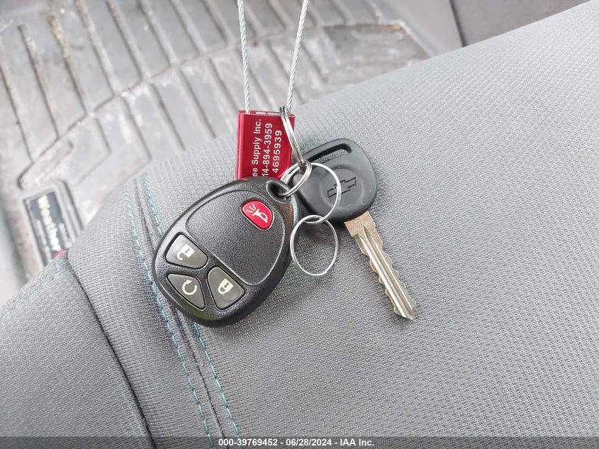 2017 Chevrolet Traverse Ls VIN: 1GNKRFED3HJ203331 Lot: 39769452