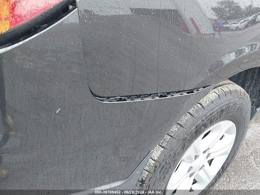 2017 Chevrolet Traverse Ls VIN: 1GNKRFED3HJ203331 Lot: 39769452