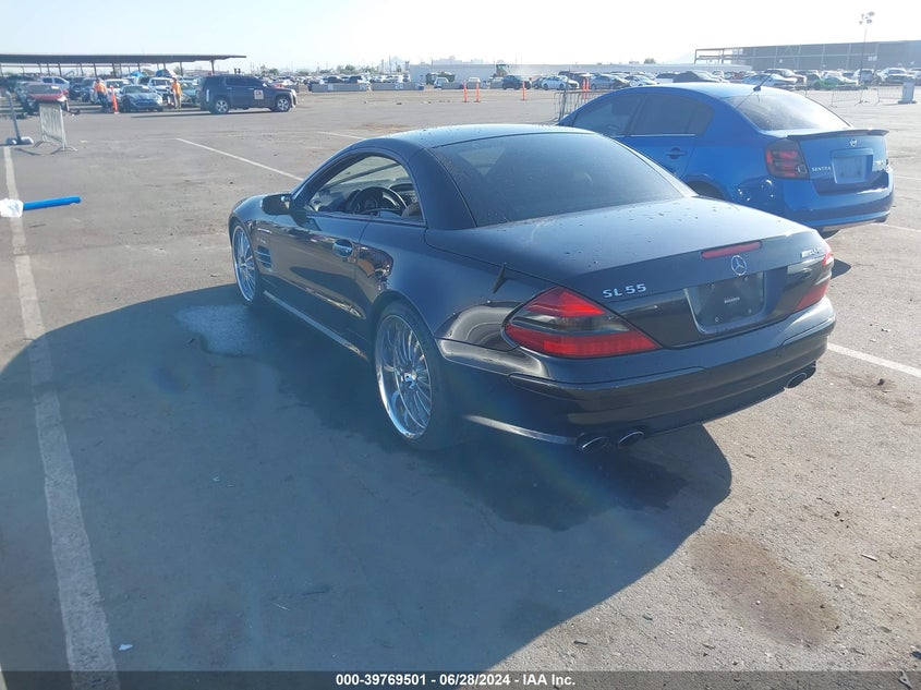 2005 Mercedes-Benz Sl 55 Amg VIN: WDBSK74F45F097748 Lot: 39769501