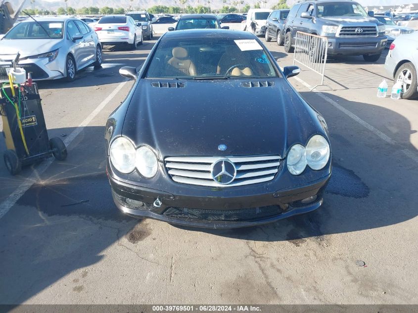 2005 Mercedes-Benz Sl 55 Amg VIN: WDBSK74F45F097748 Lot: 39769501