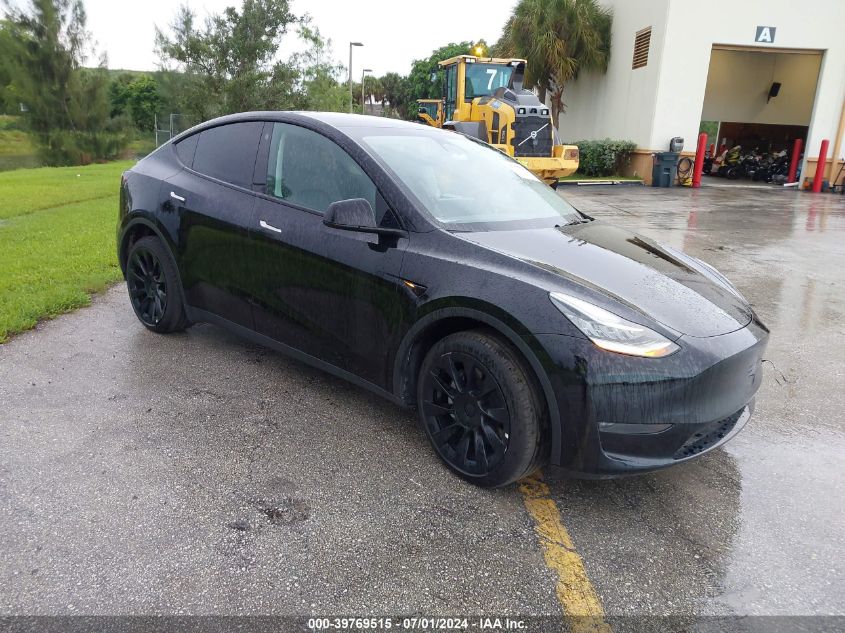 2022 Tesla Model Y Long Range Dual Motor All-Wheel Drive VIN: 7SAYGDEEXNF462149 Lot: 39769515