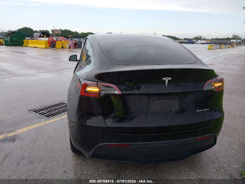 2022 Tesla Model Y Long Range Dual Motor All-Wheel Drive VIN: 7SAYGDEEXNF462149 Lot: 39769515