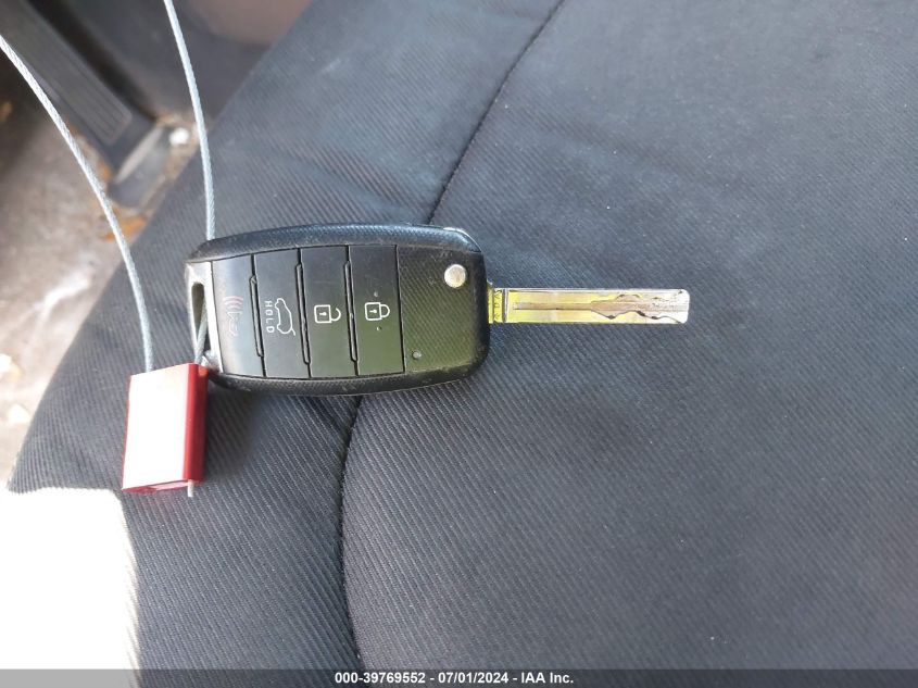 2016 Kia Soul + VIN: KNDJP3A56G7385948 Lot: 39769552