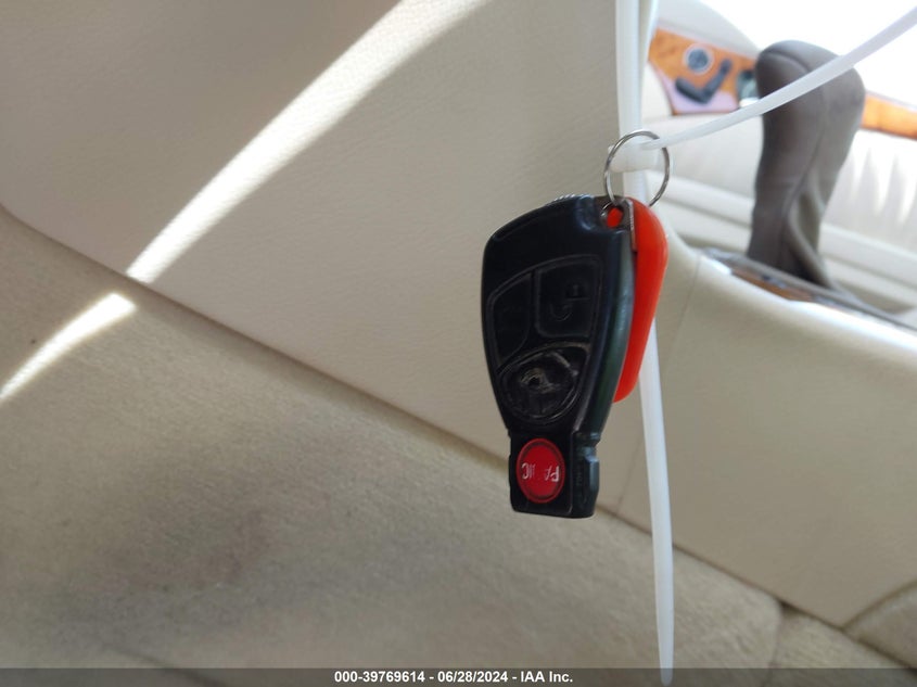 2003 Mercedes-Benz E 320 VIN: WDBUF65J63A144833 Lot: 39769614