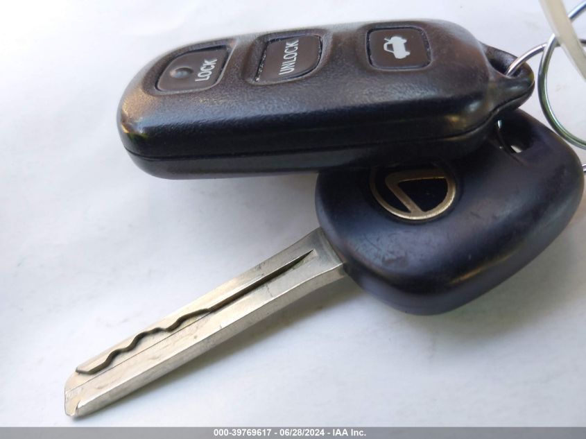 1998 Lexus Es 300 VIN: JT8BF28GXW5023185 Lot: 39769617