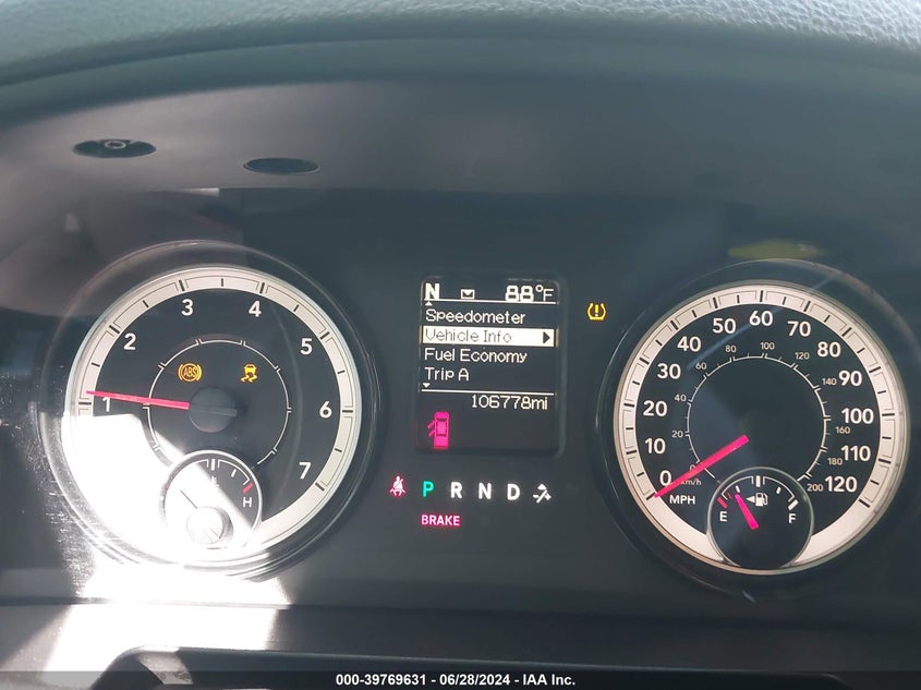 2017 Ram 1500 Express 4X4 5'7 Box VIN: 3C6RR7KT7HG595408 Lot: 39769631