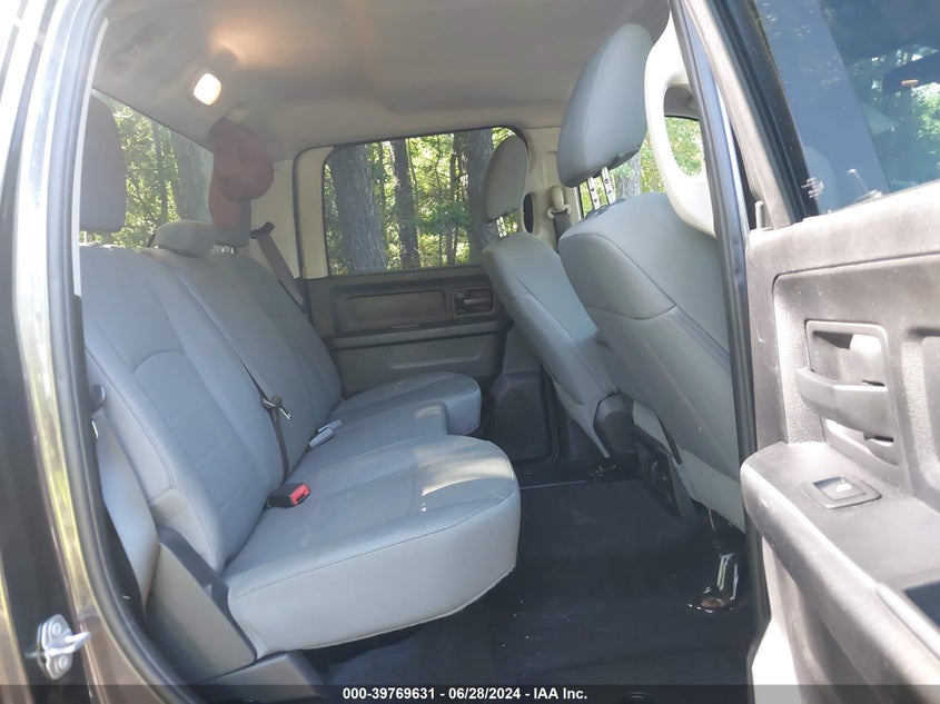 2017 Ram 1500 Express 4X4 5'7 Box VIN: 3C6RR7KT7HG595408 Lot: 39769631