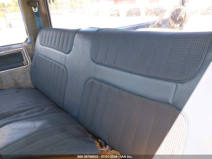 1985 Ford F250 VIN: 1FTHF26G8FNA21787 Lot: 39769632