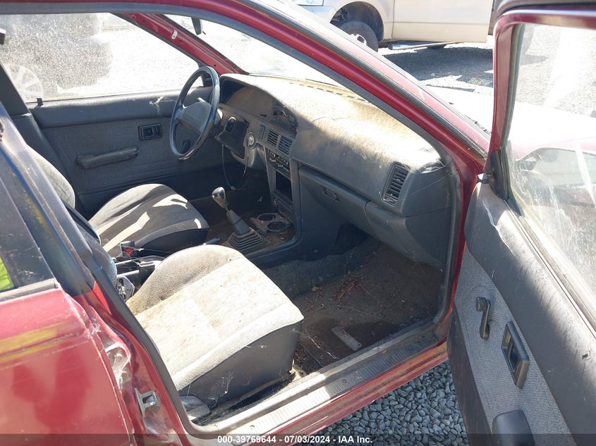 1990 Toyota Corolla Dlx VIN: JT2AE94KXL3397833 Lot: 39769644