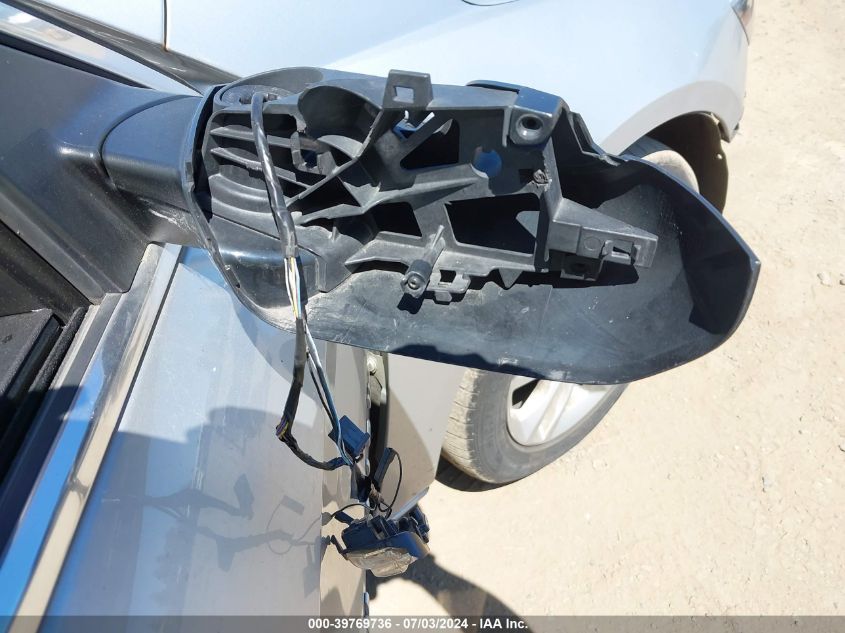 2018 Chevrolet Malibu Lt VIN: 1G1ZD5ST3JF120706 Lot: 39769736