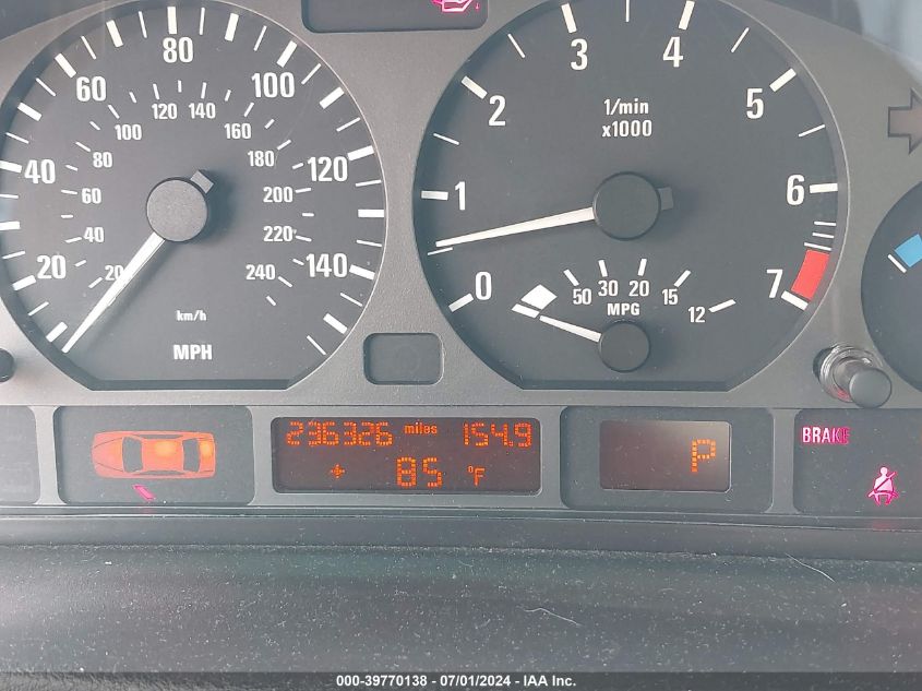 2003 BMW 325Xi VIN: WBAEU33493PM58011 Lot: 39770138