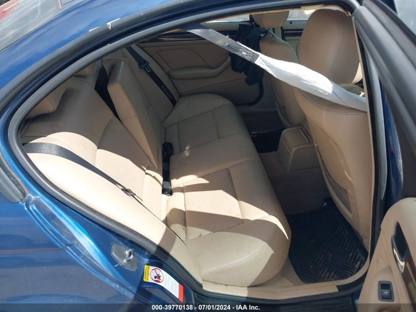 2003 BMW 325Xi VIN: WBAEU33493PM58011 Lot: 39770138