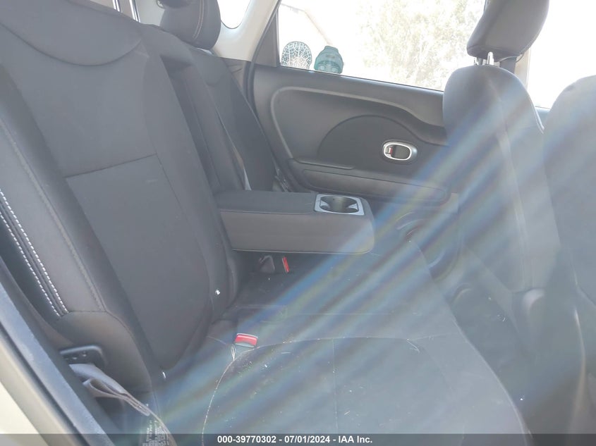 2014 Kia Soul VIN: KNDJN2A28E7072967 Lot: 39770302