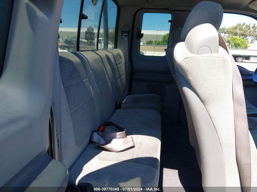 2001 Ford F-250 Lariat/Xl/Xlt VIN: 1FTNX20F01ED03849 Lot: 39770345