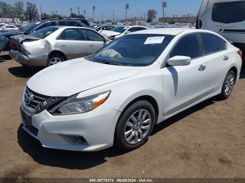 2017 Nissan Altima 2.5/S/Sv/Sl/Sr VIN: 1N4AL3AP1HN352758 Lot: 39770372