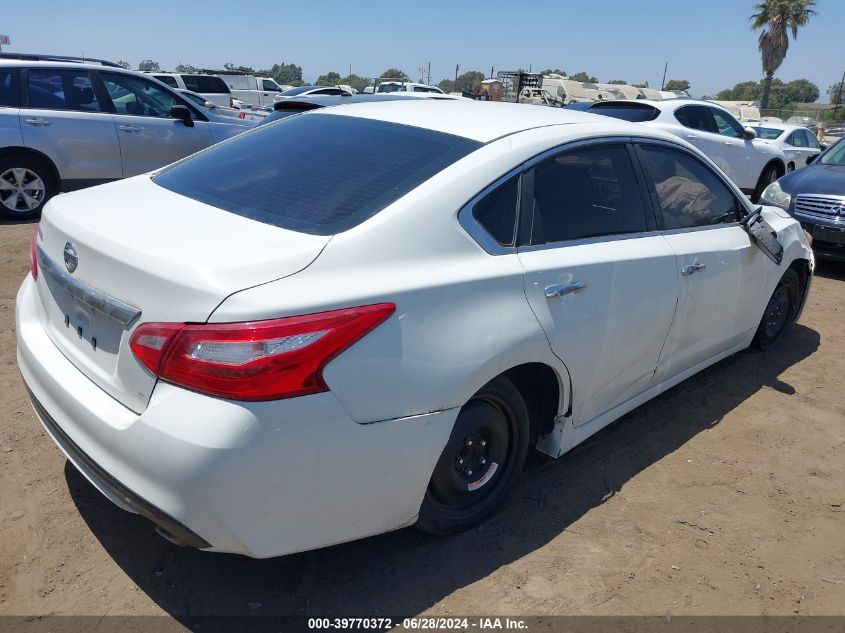 2017 Nissan Altima 2.5/S/Sv/Sl/Sr VIN: 1N4AL3AP1HN352758 Lot: 39770372