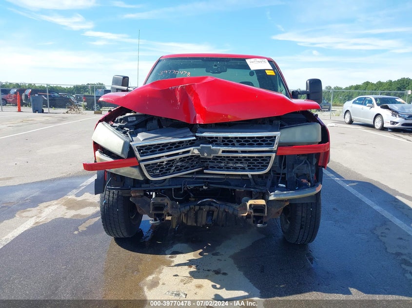 2005 Chevrolet Silverado K2500 Heavy Duty VIN: 1GCHK29U45E244176 Lot: 39770478