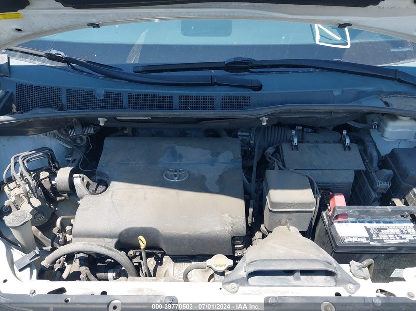 2014 Toyota Sienna Le V6 8 Passenger VIN: 5TDKK3DCXES423147 Lot: 39770503