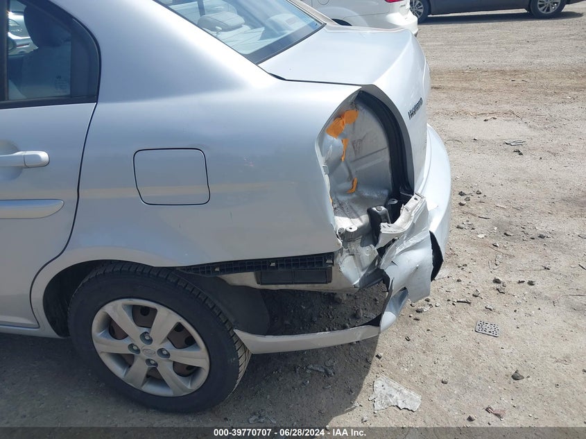 2009 Hyundai Accent Gls VIN: KMHCN46CX9U282348 Lot: 39770707