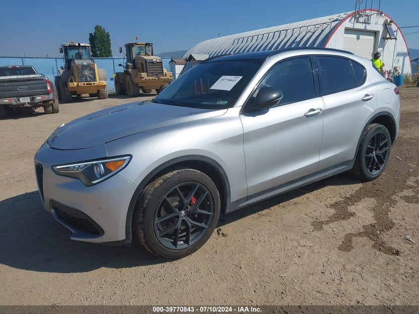 VIN ZASPAKAN9K7C59766 2019 ALFA ROMEO STELVIO AWD